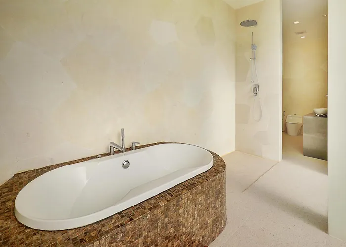 The Miracle Three Bedrooms Private *
