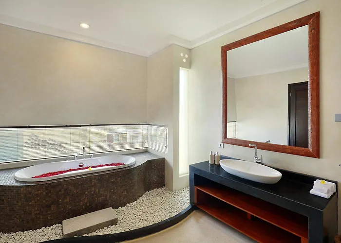فيلة The Miracle Three Bedrooms Private *