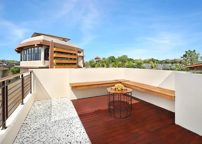 The Miracle Three Bedrooms Private نوسا دوا